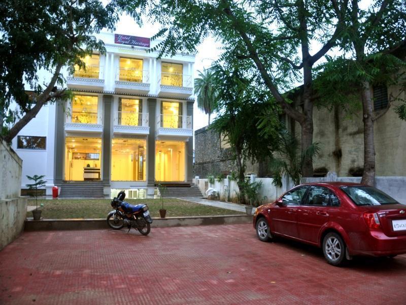 Hotel Royal Heritage Mount Abu Esterno foto